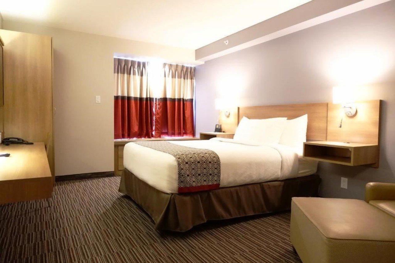 Microtel Casselman Екстер'єр фото